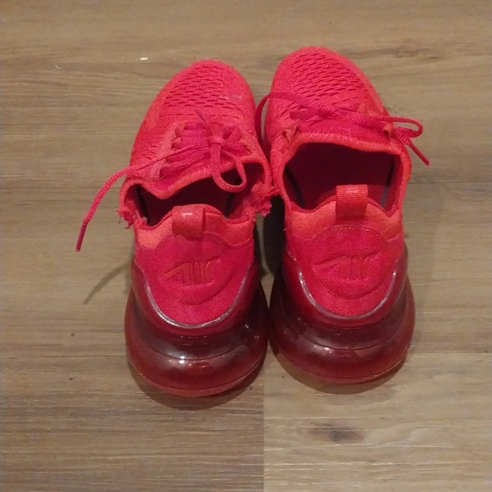 Nike Air Max 270 Bright Red Athletic Shoes - Picture 2 of 4